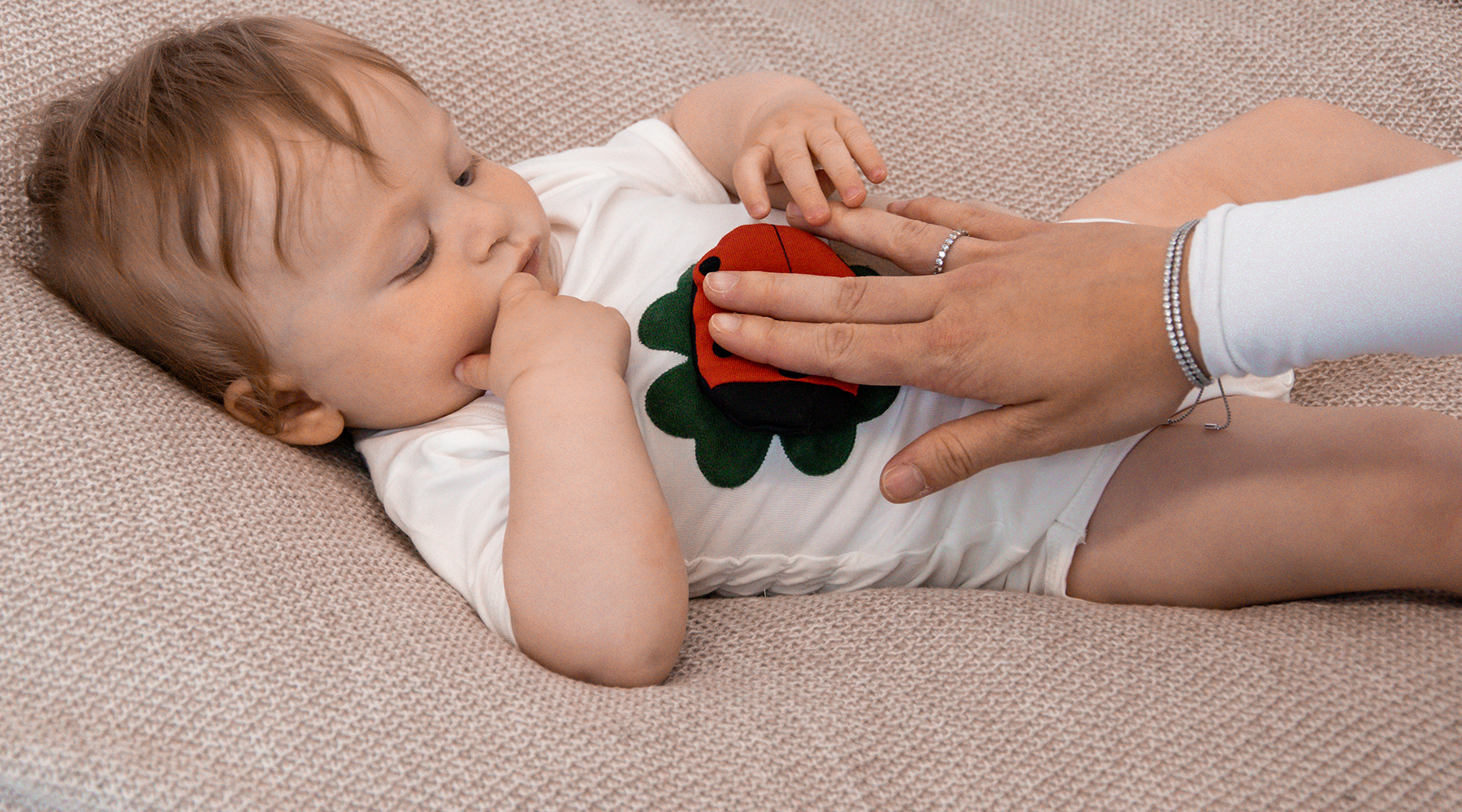 SIDS Risiko reduzieren was Eltern tun können Atemüberwachung von Babys und Kleinkindern 